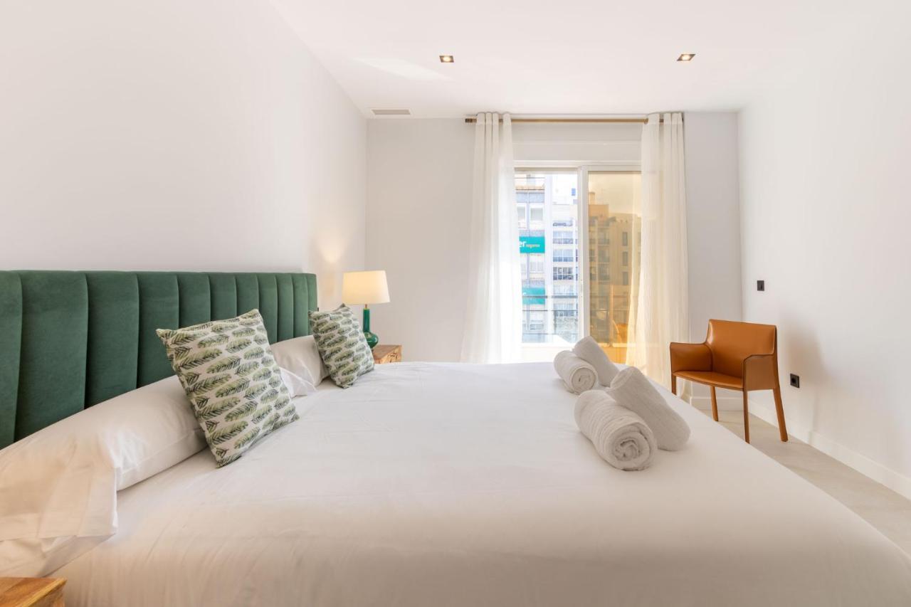 Апартаменты Imagen Metrosol Deluxe By Valcambre Севилья Экстерьер фото